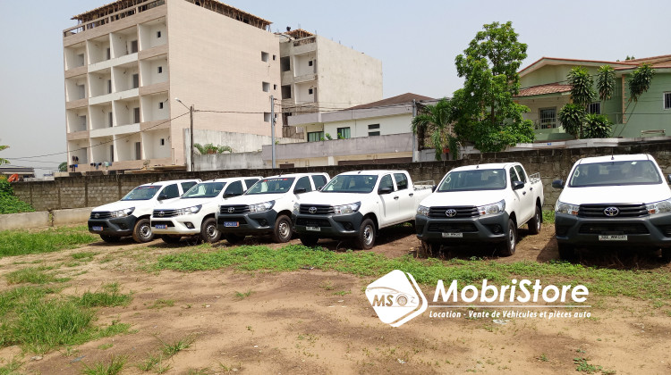 MobriStore Car ( 12-18-26-40 places)