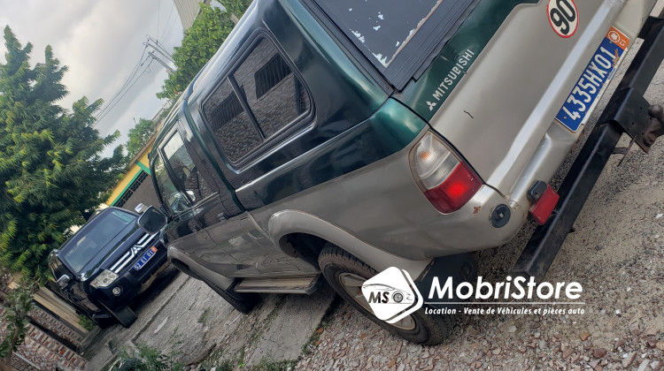 MobriStore Mitsubishi L200